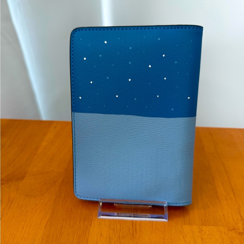 Kate Spade Penguin Arctic Friends Passport Holder - Picture 2 of 3